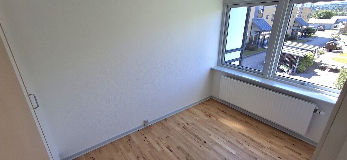 2-room apartment in Frederikshavn image 4