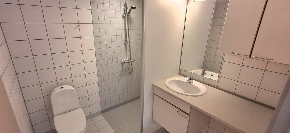2-room apartment in Frederikshavn image 3