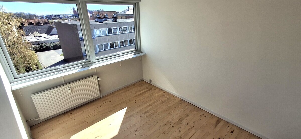 2-room apartment in Frederikshavn image 4