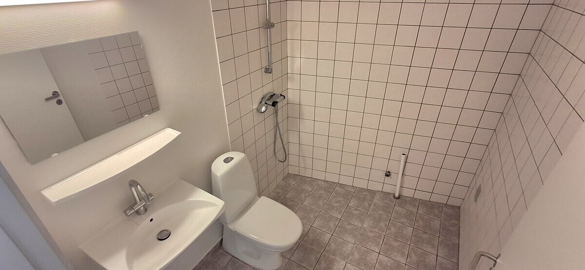 2-room apartment in Frederikshavn image 3