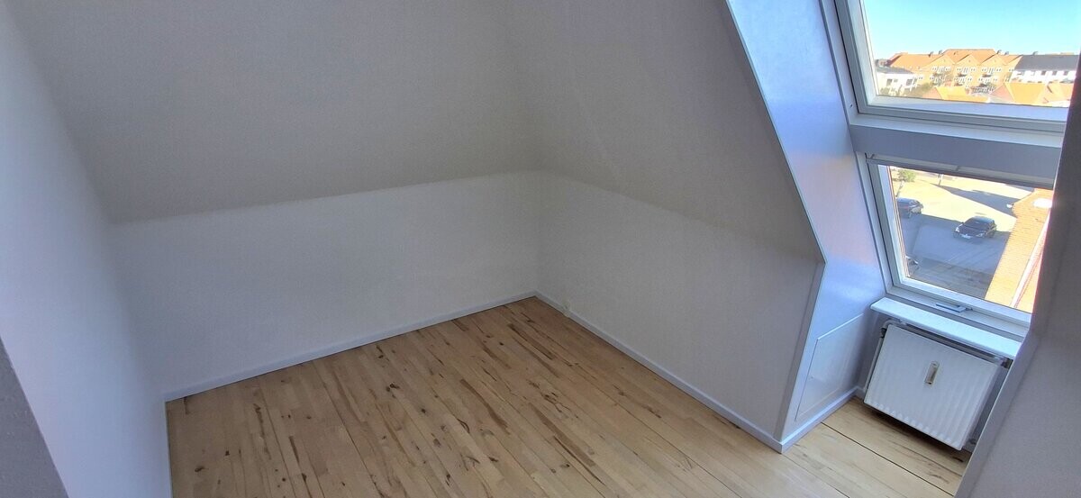 2-room apartment in Frederikshavn image 4