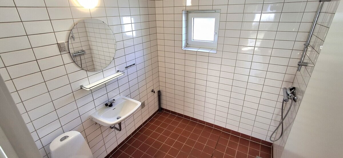 2-room apartment in Frederikshavn image 3