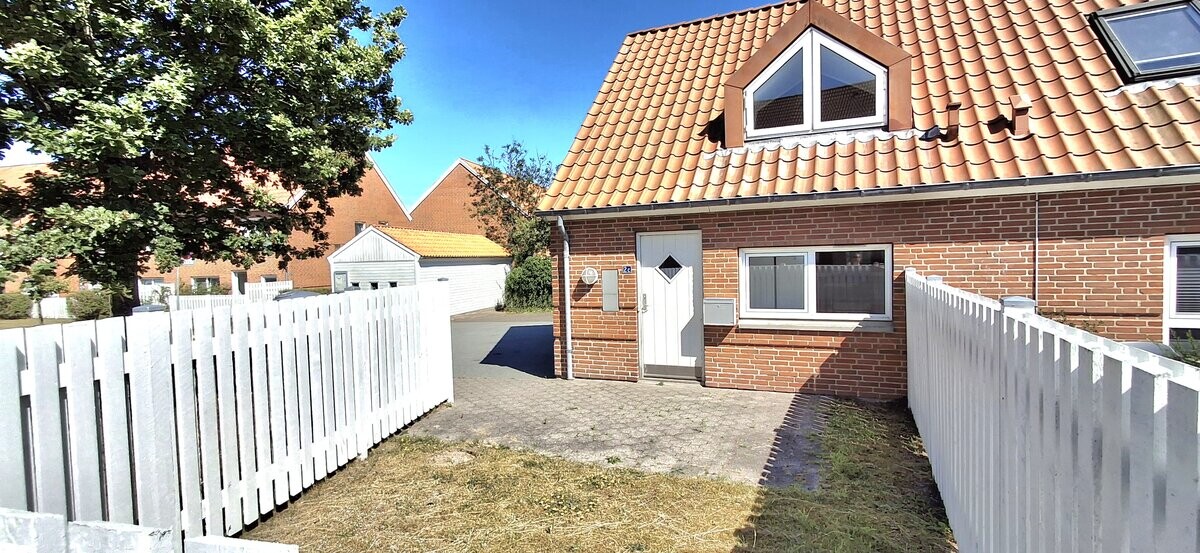 2-room apartment in Frederikshavn image 6
